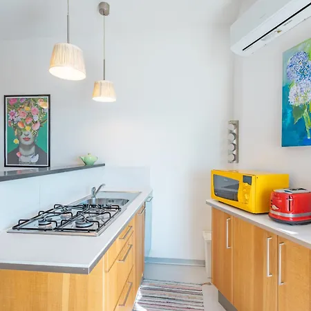 Apartment La Cote D'azur By Wonderful Italy