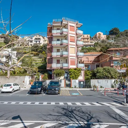 Apartment La Cote D'azur By Wonderful Italy *
